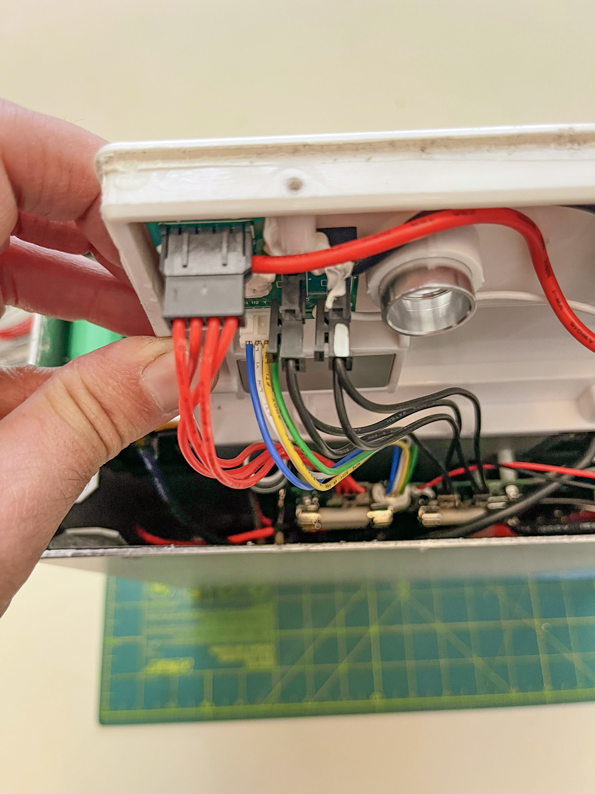 3_disconnect_lid.jpeg